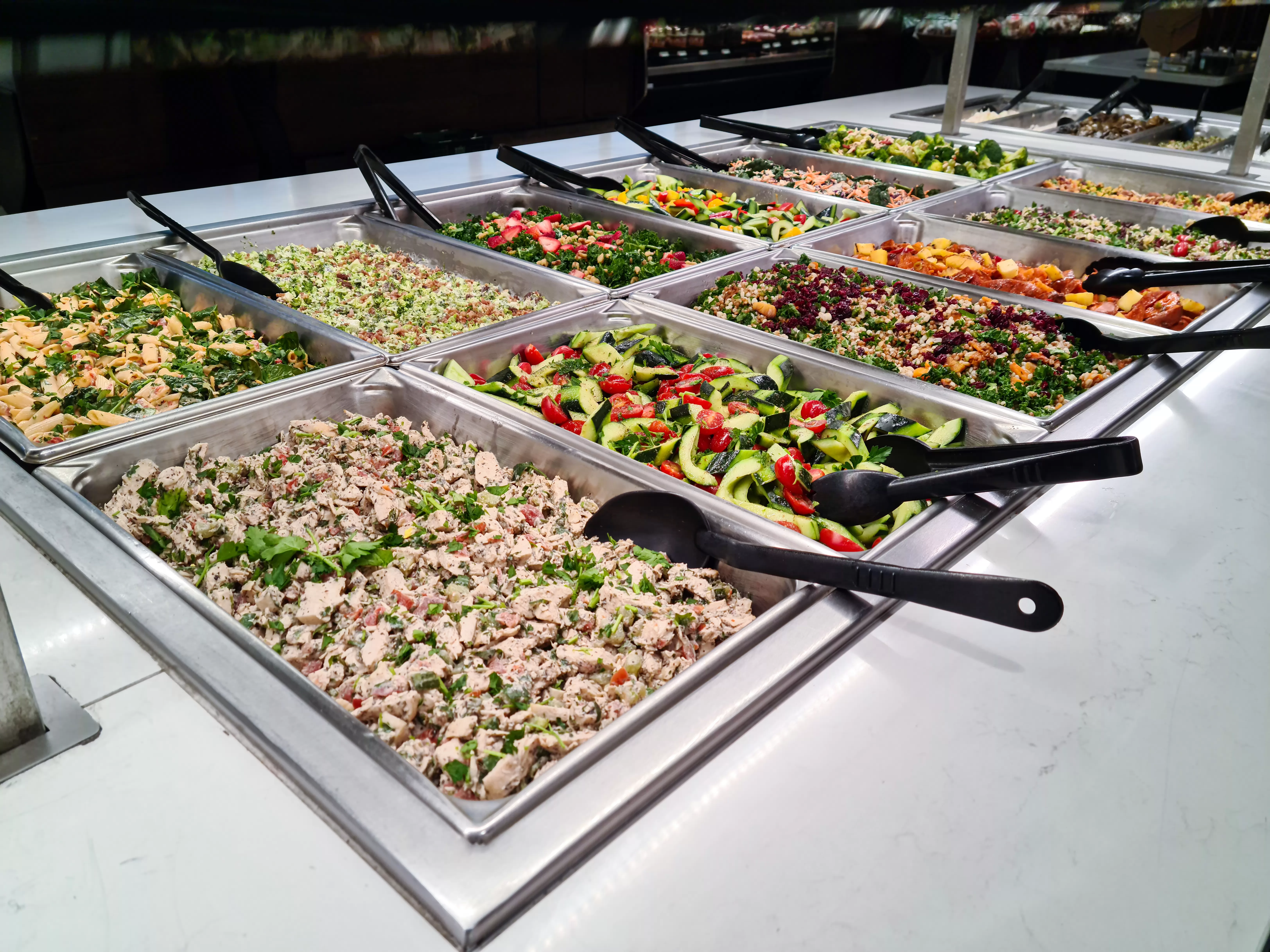 CATERING YEMEKLERDE GLÜTENSİZ VE VEGAN SEÇENEKLERİ